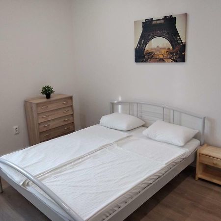 Kate & Jenny Apartments - Cosy Place In The City Center براتسيلافا المظهر الخارجي الصورة