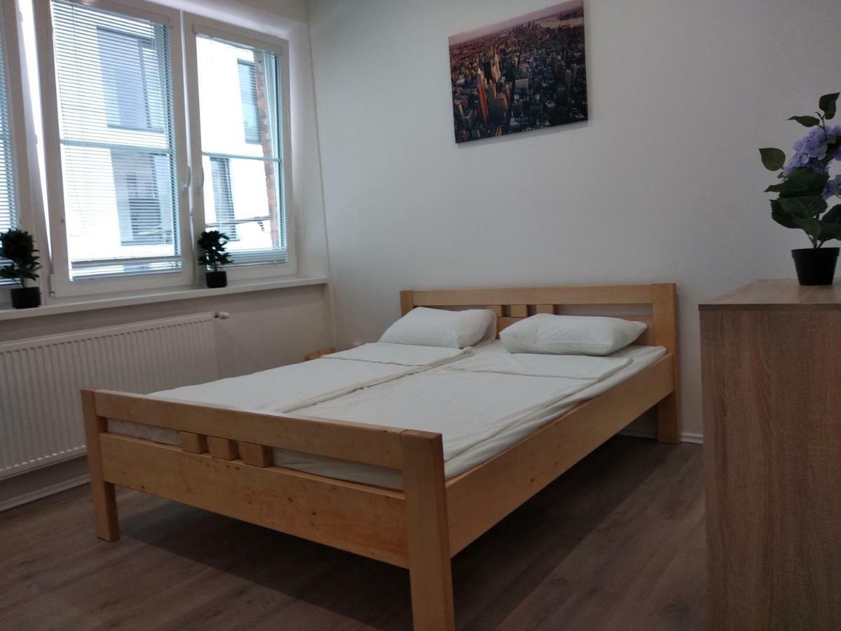 Kate & Jenny Apartments - Cosy Place In The City Center براتسيلافا المظهر الخارجي الصورة