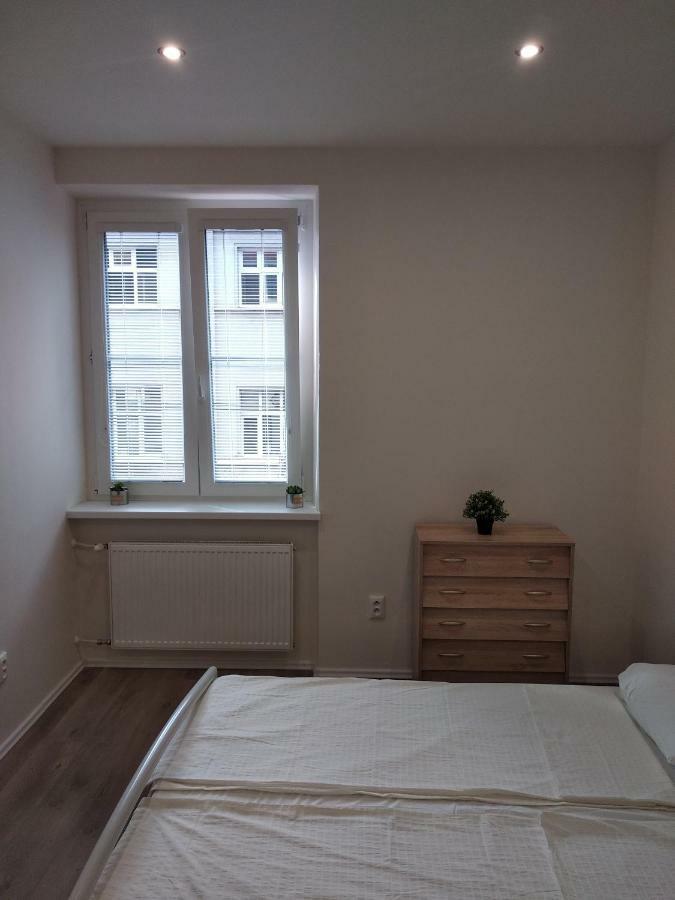 Kate & Jenny Apartments - Cosy Place In The City Center براتسيلافا المظهر الخارجي الصورة